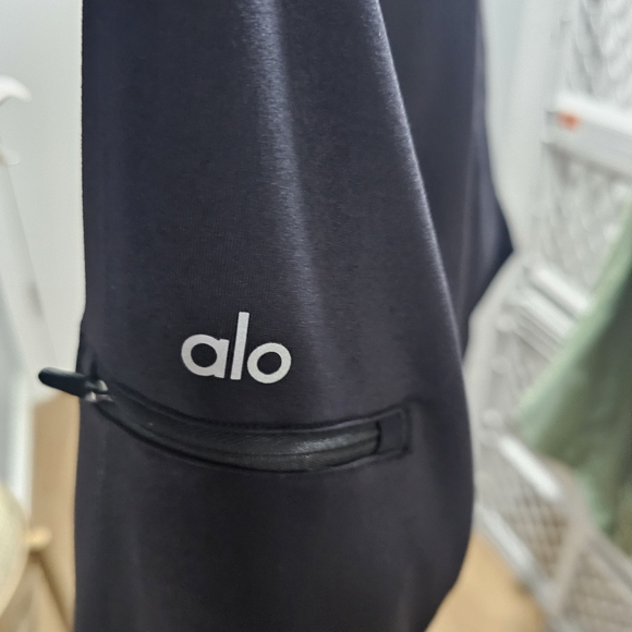 ALO Yoga Charcoal Zip-Up Jacket - Picture 6 of 8
